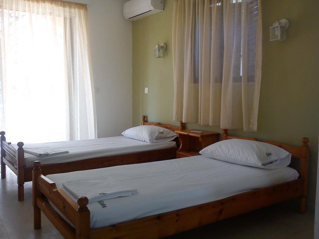 Elaia Resorts Perama  Pokoj fotografie