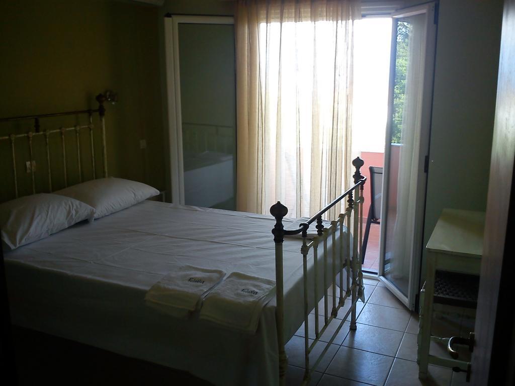 Elaia Resorts Perama  Pokoj fotografie