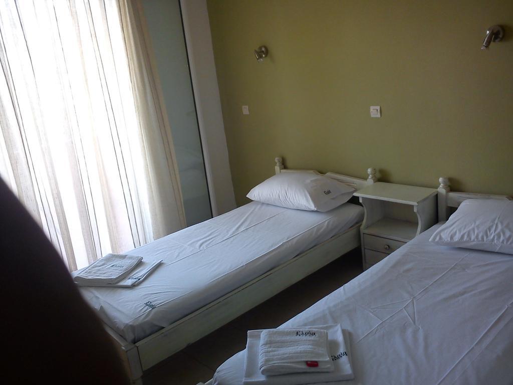 Elaia Resorts Perama  Pokoj fotografie